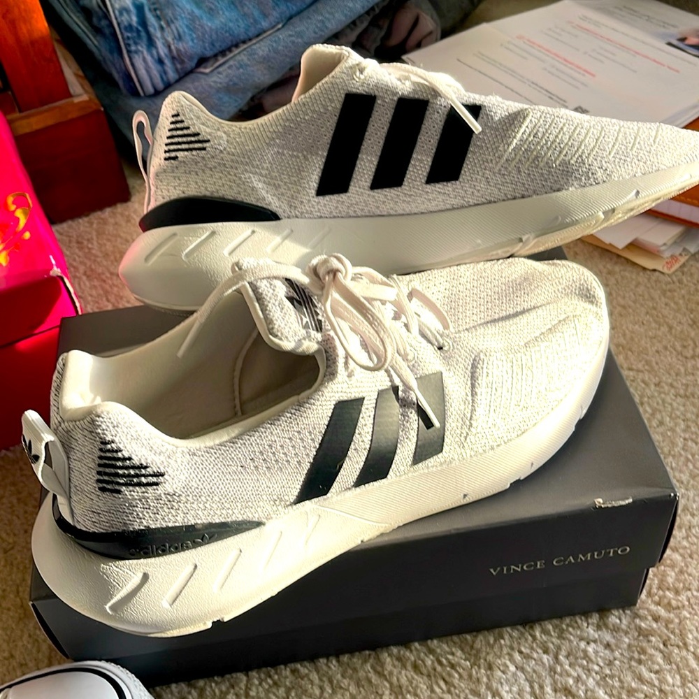 Women’s Addias athletics shoes -SIZE 10